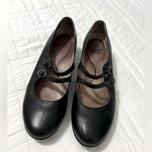 Dansko Callista Mary Jane clog, black, size 41